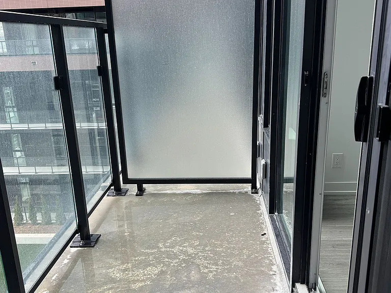 285 Dufferin St #501 — Photo 4