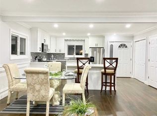 33 Jomarr Ct, Massapequa, NY 11758