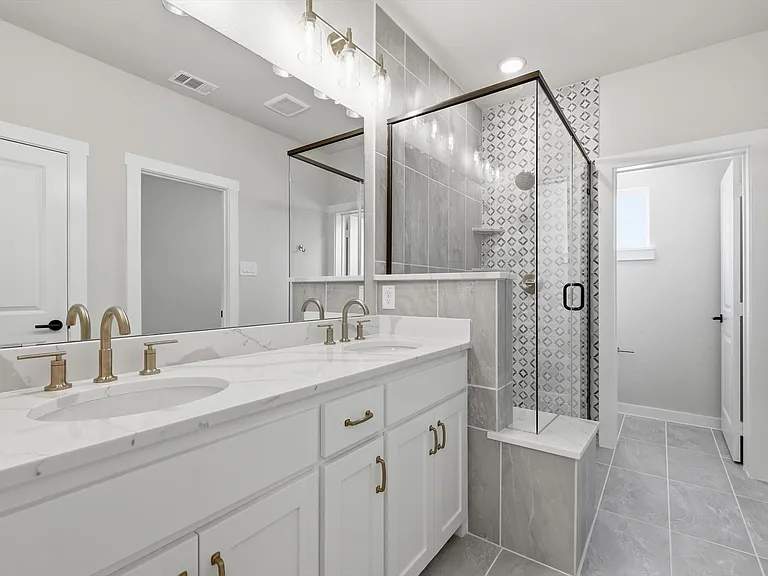 2845 Concord Dr — Photo 19