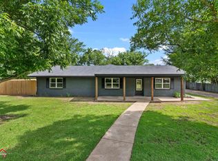 506 E Acacia St, Overton, TX 75684