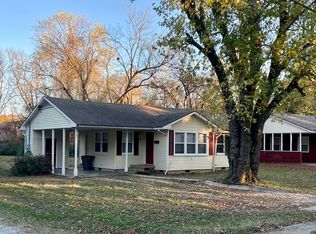 1618 N Oakland Ave, Fayetteville, AR 72703