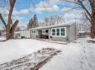 8910 Acorn Path, Wonder Lake, IL 60097