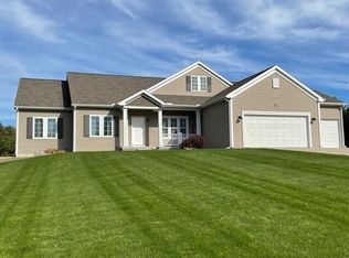 2320 E Mount Garfield Rd, Muskegon, MI 49444