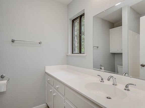 5th image of 18641 Camino Real
