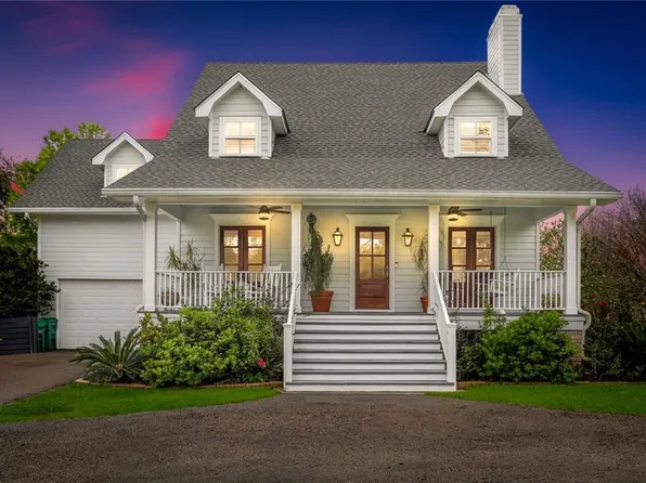 134 Holly St, Mandeville, LA 70448