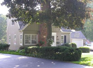 122 Overbrook Rd, Gates, NY 14624