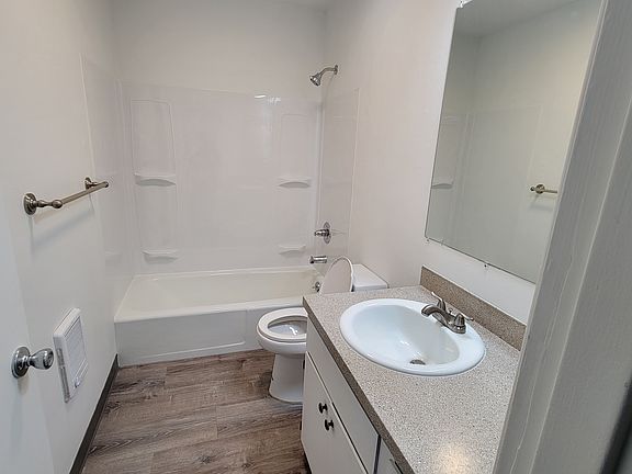 2nd image of 21724 SE Alder Dr #7