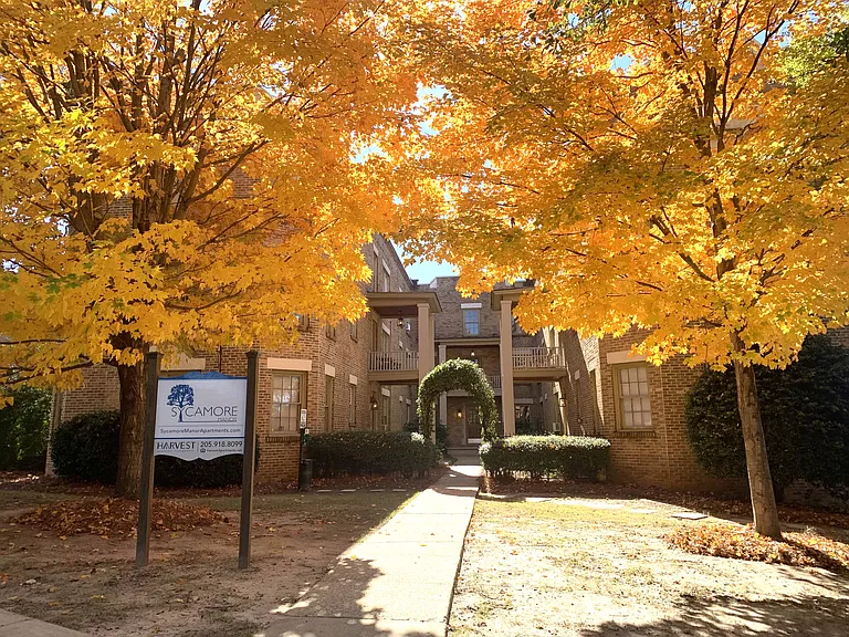 Sycamore Manor Apartments — Photo 1