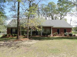 228 Wakeland Dr, Raymond, MS 39154