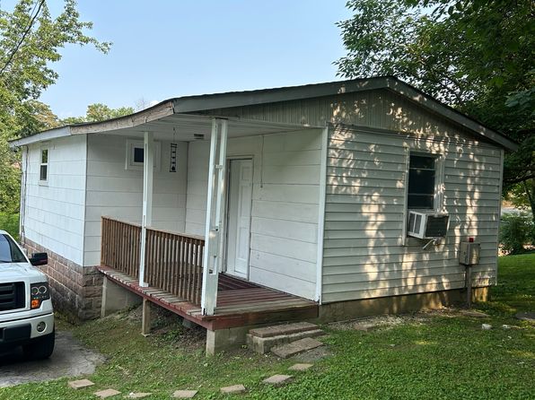 999 Magnolia St