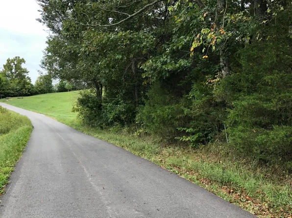 879 Avenstoke Rd, Waddy, KY 40076