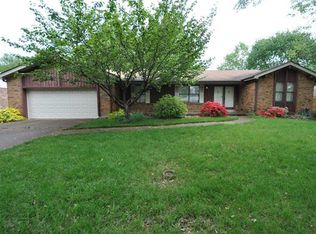 4517 Vallarta Dr, Saint Louis, MO 63128