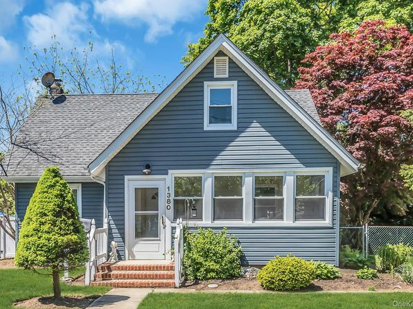 1380 Dartmouth Street, Baldwin, NY 11510