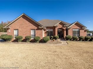 435 Channel Cir, Russellville, AR 72802