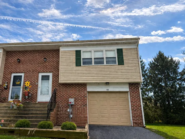 115 Pickwick Pl, Millersville, PA 17551