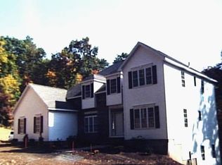 7 Hemlock Rdg, Southbury, CT 06488