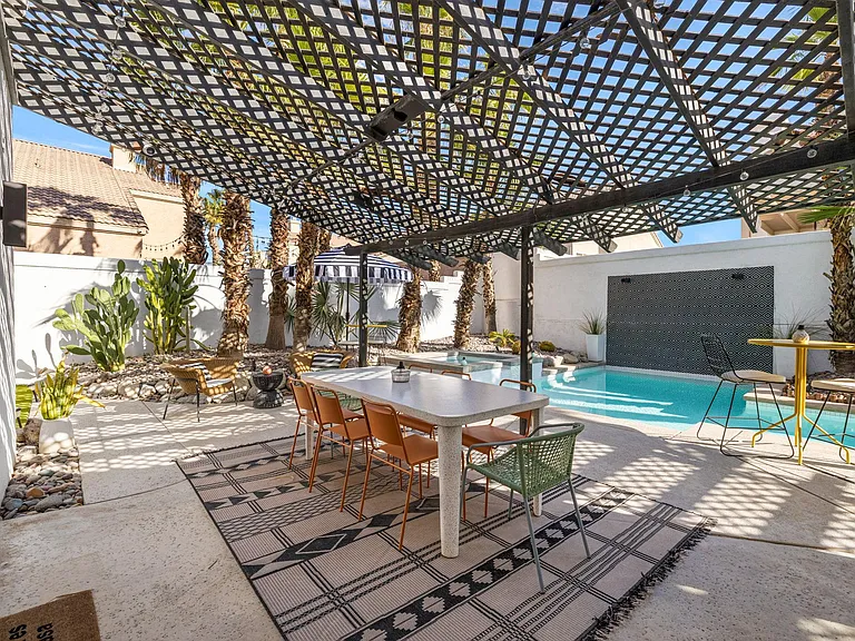 45420 Desert Fox Dr — Photo 13