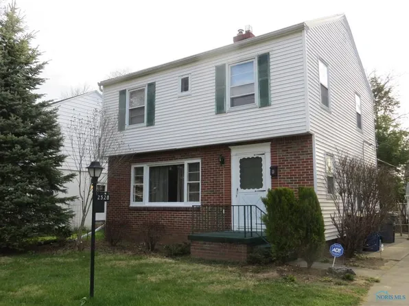 2528 Cheltenham Rd, Toledo, OH 43606