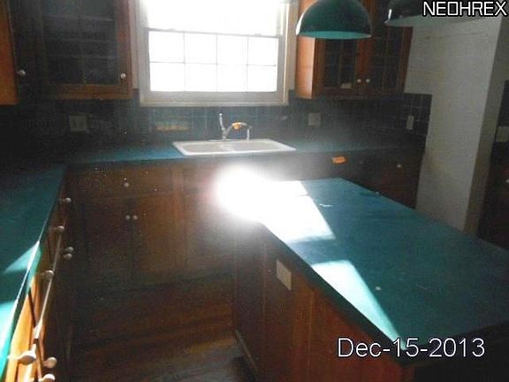 2nd image of 1410 W Exchange St