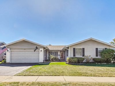 105 Parkchester Rd, Elk Grove Village, IL, 60007