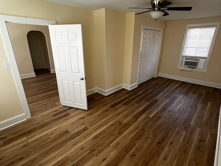 27 E 3rd St #4 — Photo 6