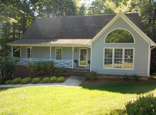 404 Penrose Ct, Greensboro, NC 27410