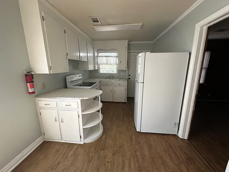 25 Carmel Dr — Photo 14