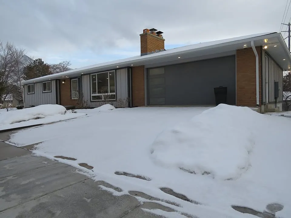 4 bed, 2674 sqft, $3,500 — Photo 2