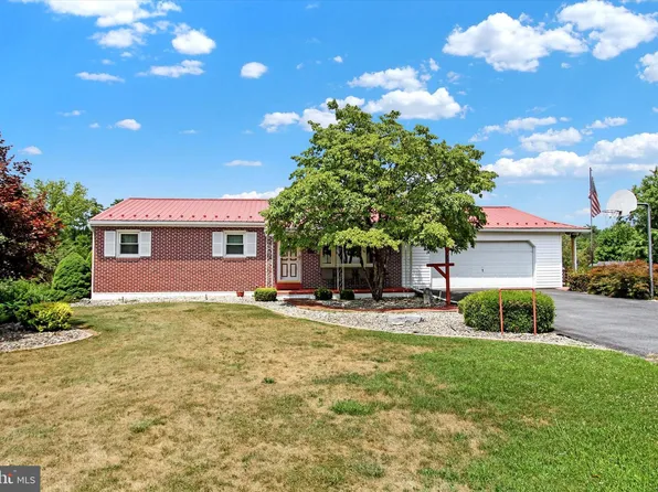 128 Airport Rd, Shippensburg, PA 17257