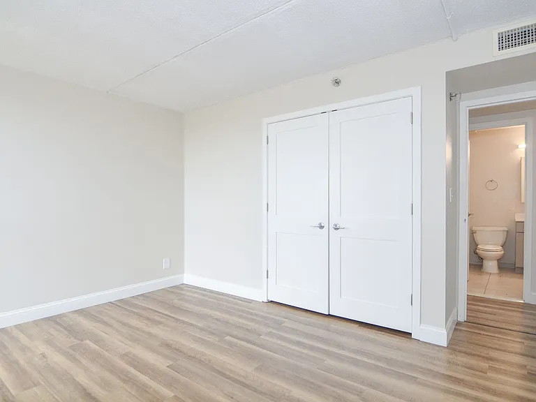 808-812 Memorial Drive II — Photo 22