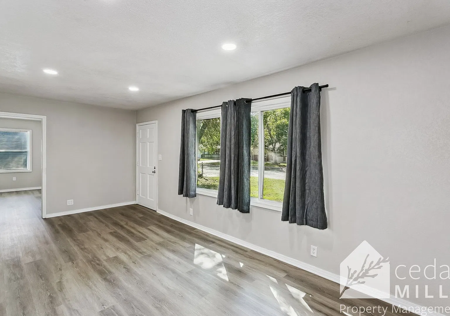 3 Bedroom Southwest Wichita — Photo 3