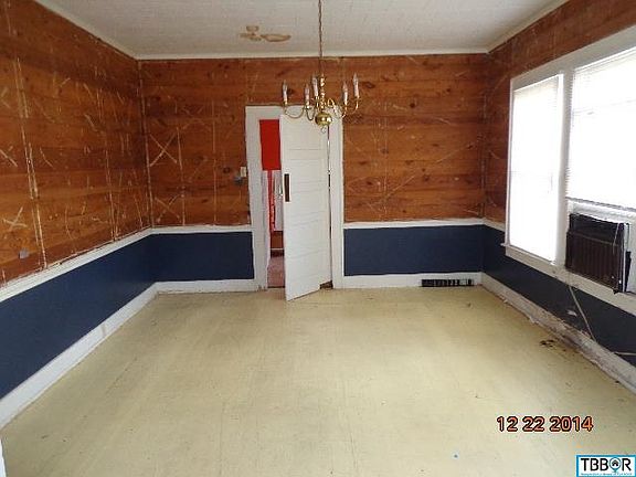 4th image of 1300 N Davis Ave