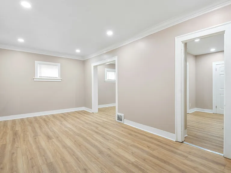 12805 Watterson Ave — Photo 4