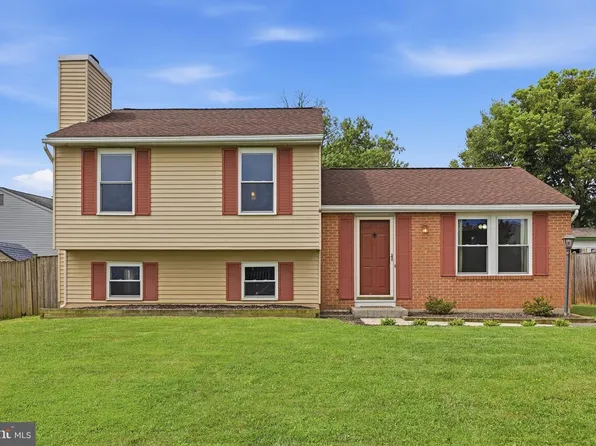 1597 Dogwood Dr, Frederick, MD 21701