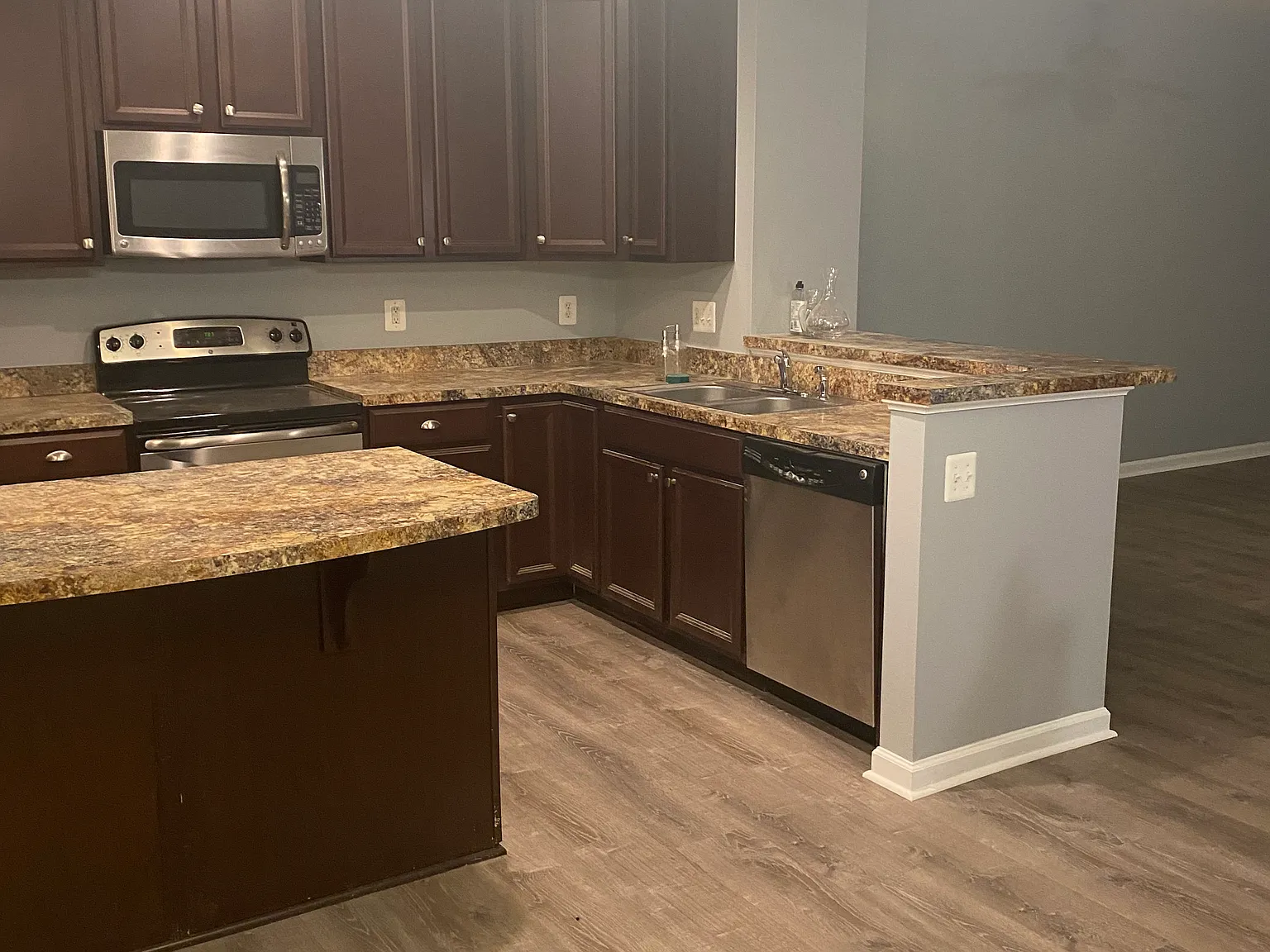 3 bed, $2,650 — Photo 3