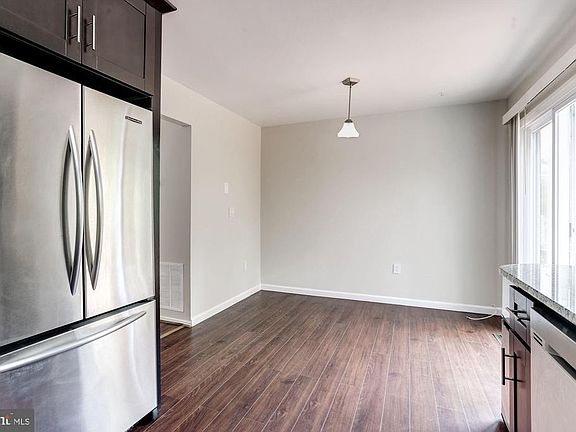 5th image of 3709 Gelderland Ct