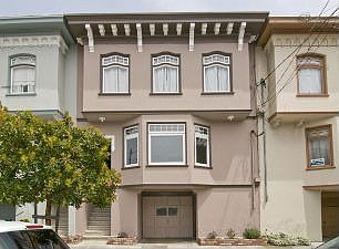 :: 372 29th Avenue