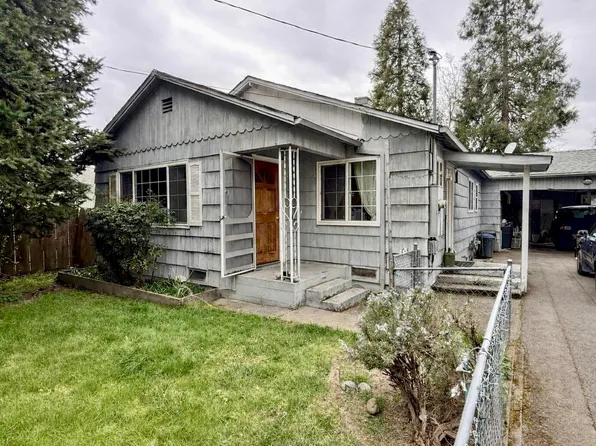 920 SW Pine St, Grants Pass, OR 97526