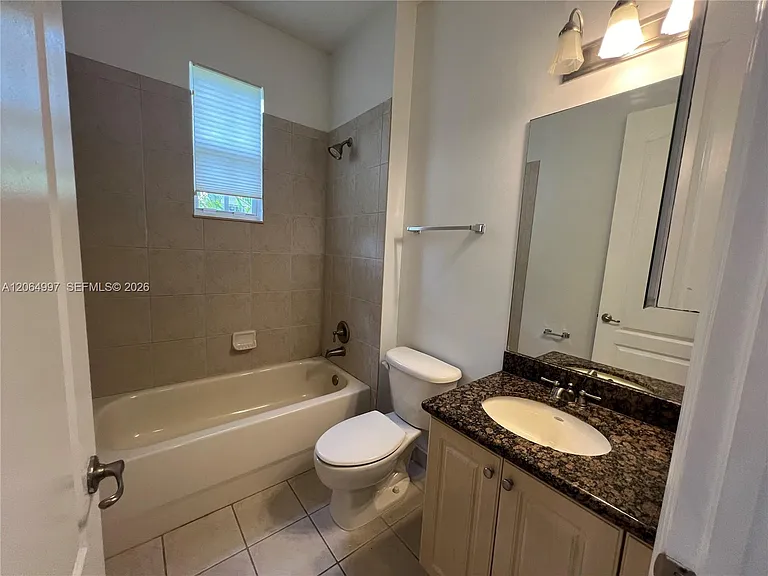 2804 Eagle Rock Cir #801 — Photo 19