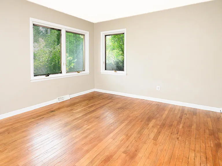 117 N Hillsdale Dr — Photo 22