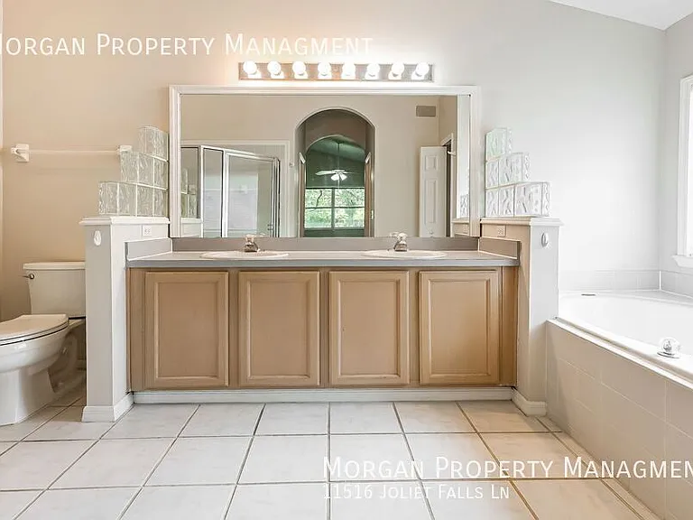 11516 Joliet Falls Ln — Photo 9