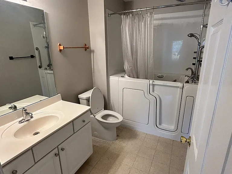 323 Weeping Willow Dr — Photo 10