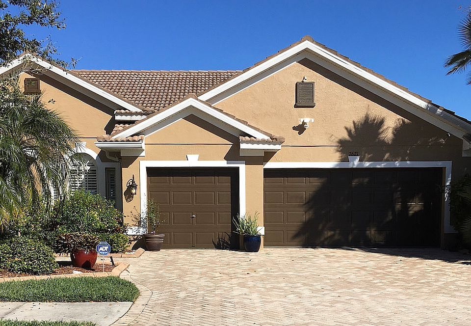 1st image of 7621 Camden Harbour Dr