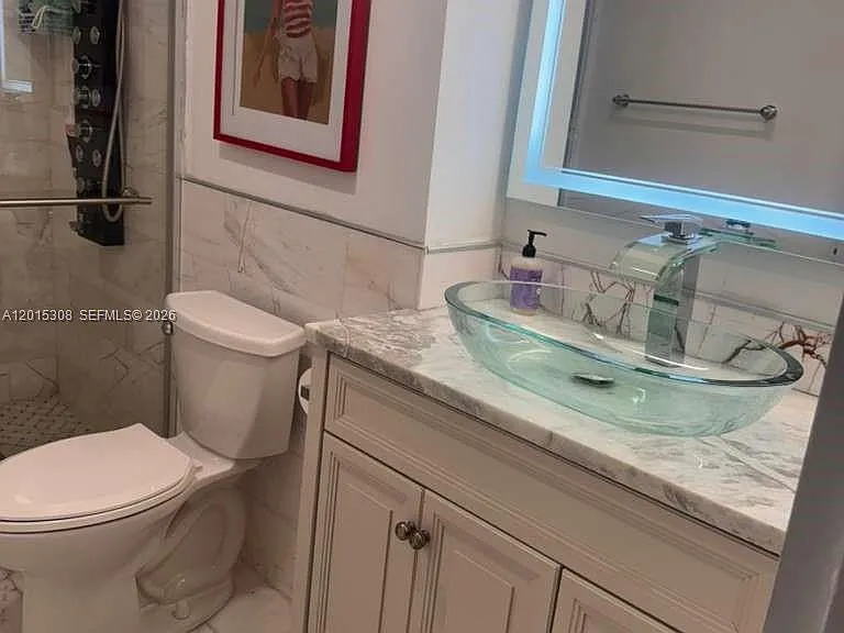 500 Three Islands Blvd #106 — Photo 18