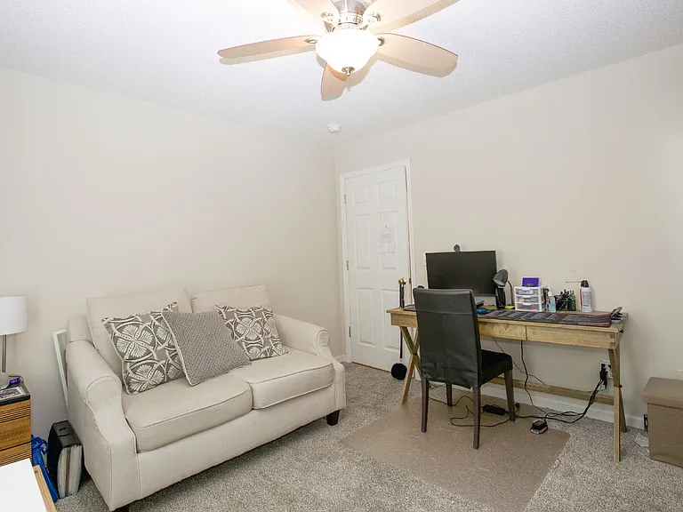 225 Adams Cir — Photo 25