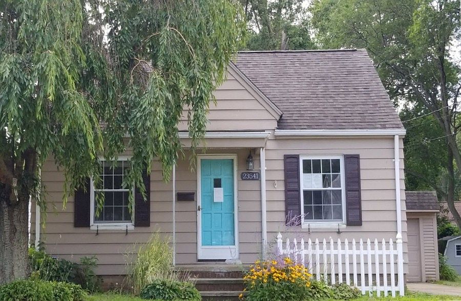 1st image of 23541 Clifford Dr
