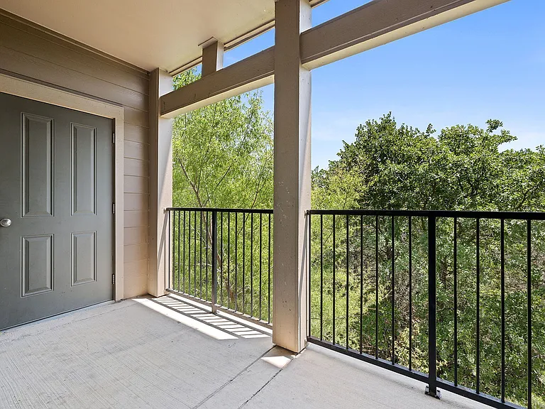 The Lodge at Pecan Creek — Photo 15