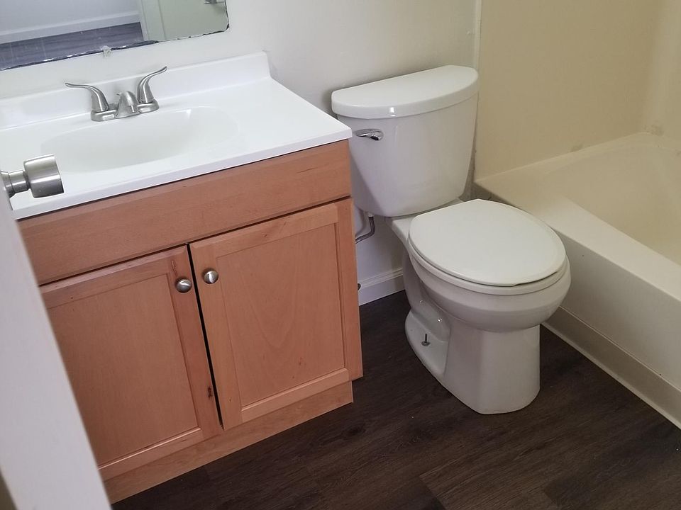 1st image of 200 E Market St #254