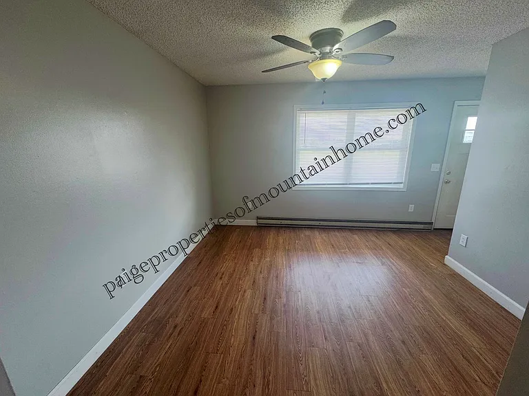 517 E 13th St #519 — Photo 8