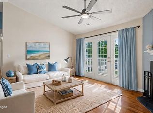 7145 W Friendly Ave Unit H, Greensboro, NC 27410